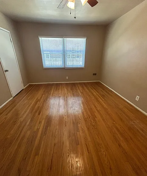 2025 Locust Ave #B — Photo 9