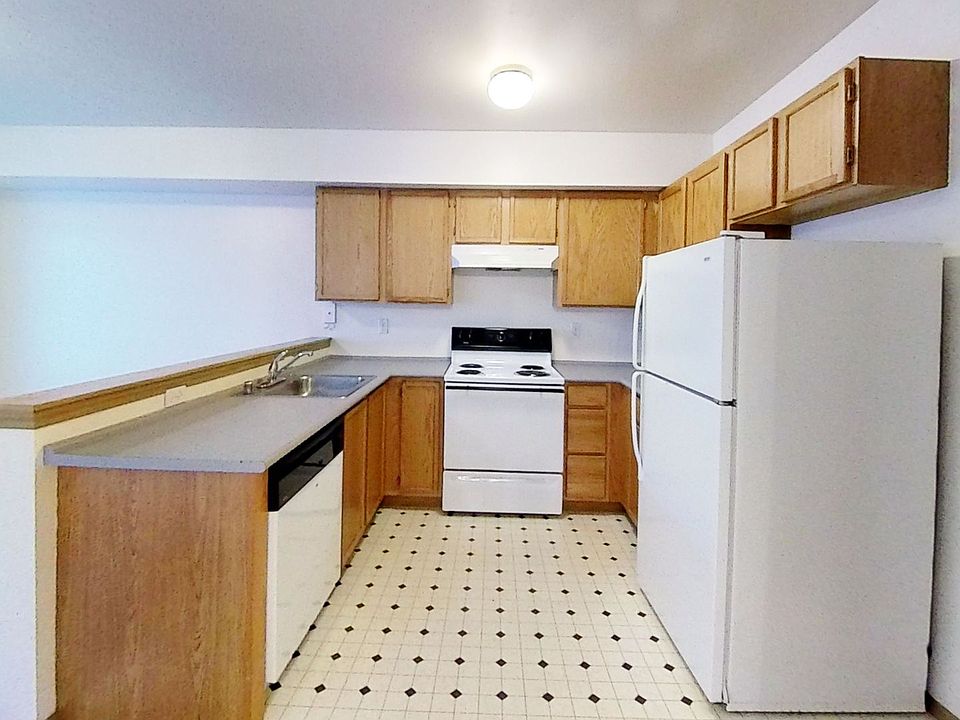 1st image of 2211 Douglas Ave APT 301