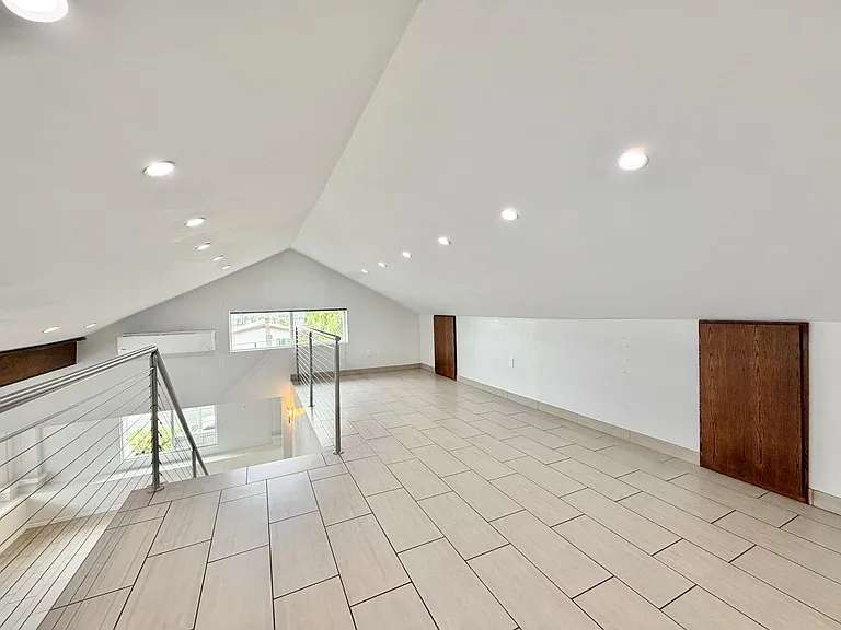 626 Benton Way — Photo 22