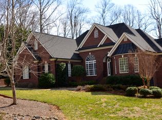 9116 Castle Garden Ln, Charlotte, NC 28215