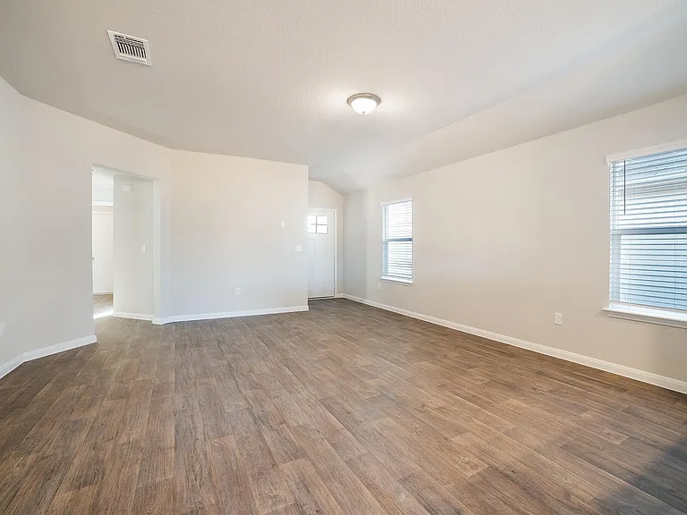 14128 Macquarie Dr — Photo 8