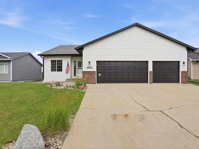 5901 N Sand Ave, Sioux Falls, SD, 57104
