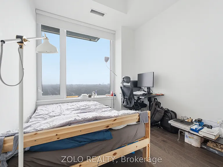75 Canterbury Pl #Penthouse 303 — Photo 15