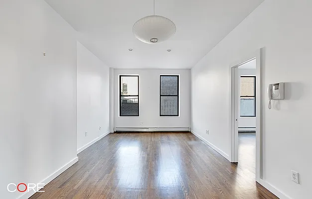 Rented by CORE | media 11