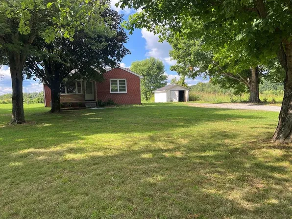 493 Frogtown Rd, Livingston, TN 38570