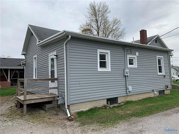 5th image of 118 N Oak St