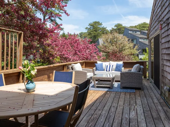 4 Quail Run #21, Oak Bluffs, MA 02557