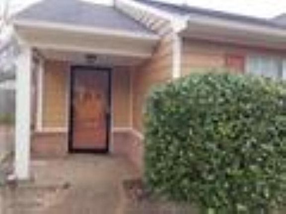 4th image of 7929 Annes Cir