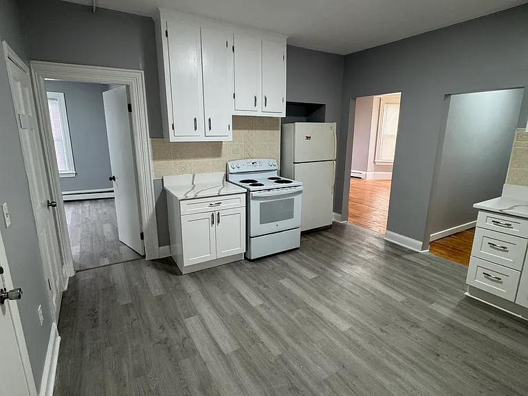 592 Front St #1 — Photo 10