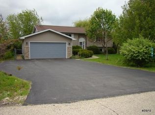 8630 234th Ave, Salem, WI 53168