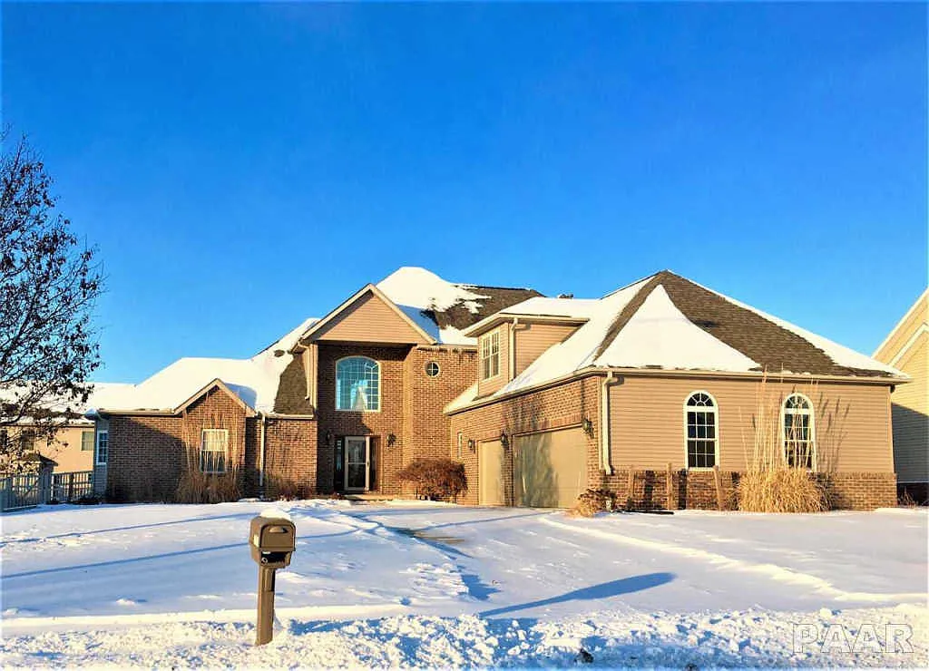 1221 Waterford Dr photo 1