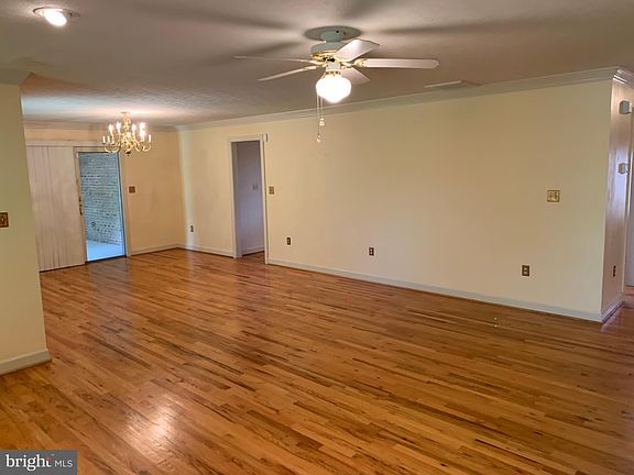 3rd image of 239 Brandylion Dr