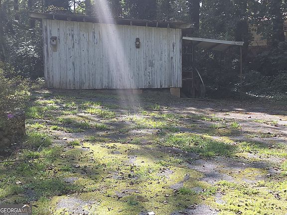 5th image of 573 Martin Rd