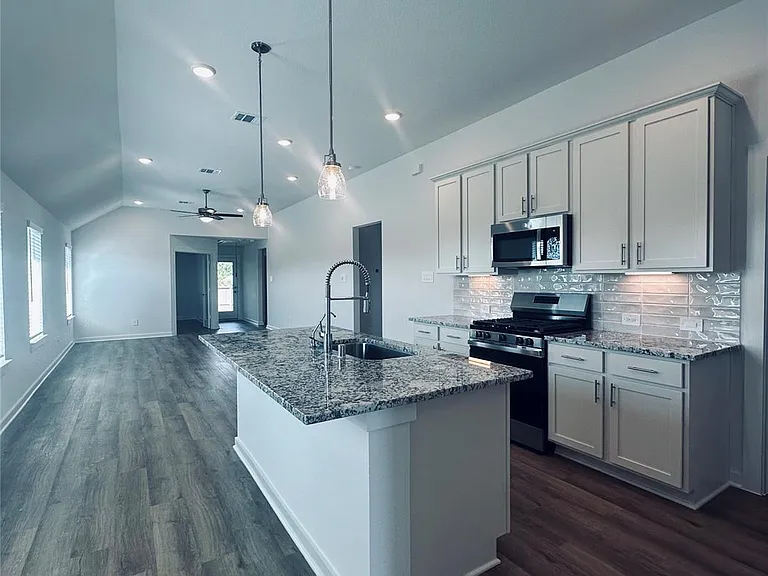 734 Falling Cave Dr — Photo 9