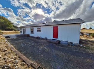 70859 SW Douglas Dr, Pendleton, OR 97801