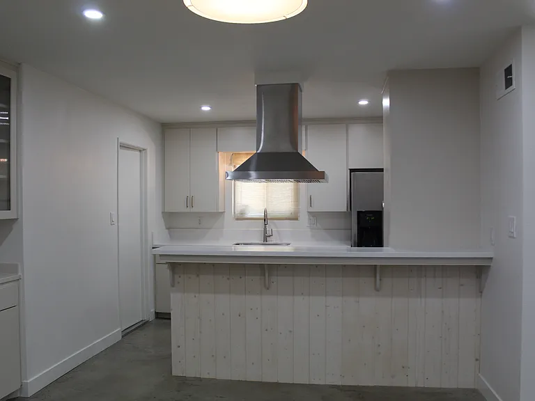 1135 Myra Ave — Photo 9