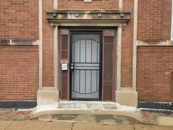 706 E 78th St #1, Chicago, IL 60619