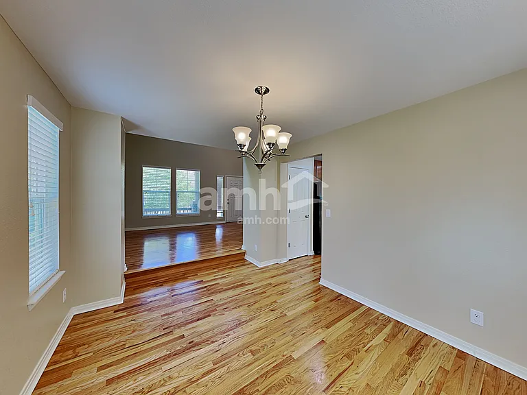 25568 E Glasgow Pl — Photo 7