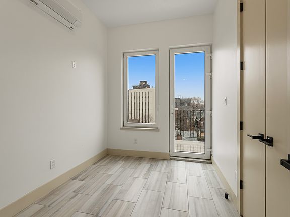 5th image of 1484 Brooklyn Ave #3B