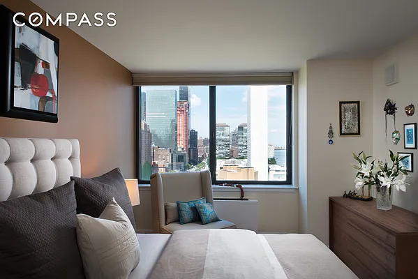 Rented by Compass | media 37