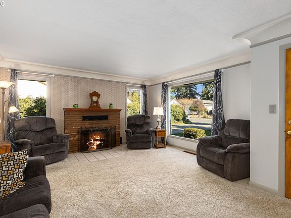 3rd image of 2800 Neals Ln