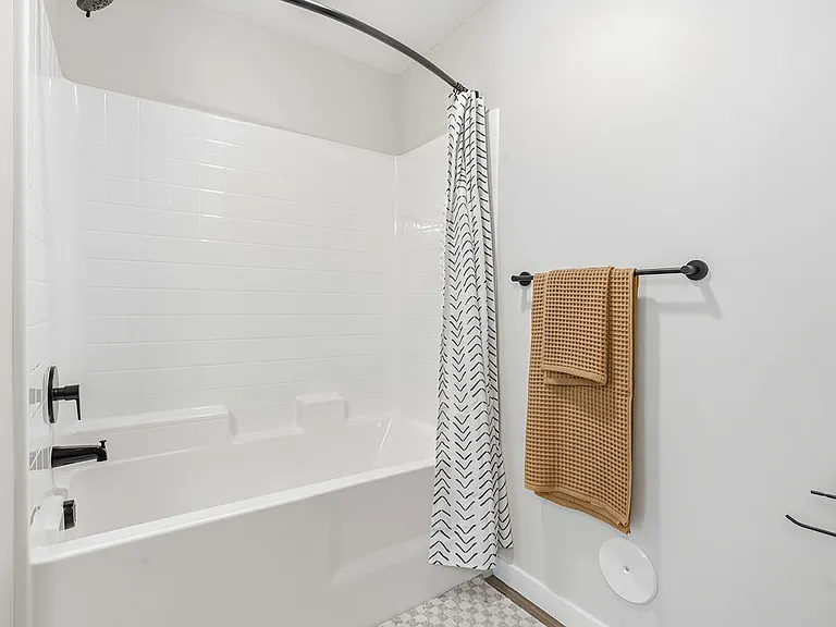 Asher Apartments - LIMITED-TIME OFFER 8 WEEKS FREE! — Photo 93