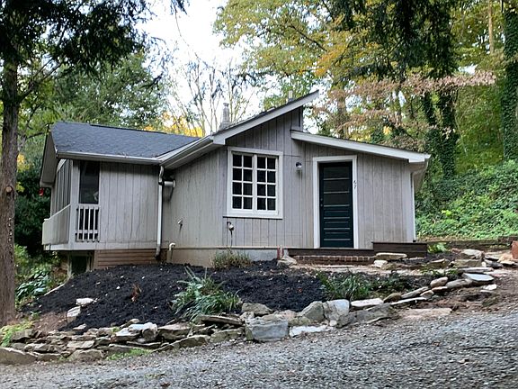 Huge Screened in Porch