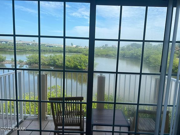 5th image of 3600 S Peninsula Dr #115