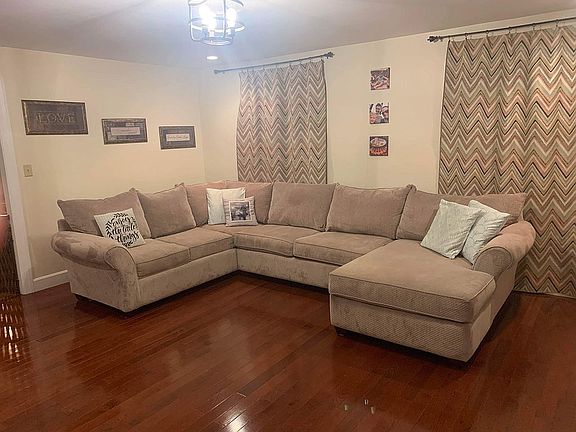 2nd image of 6004 Ross Dr