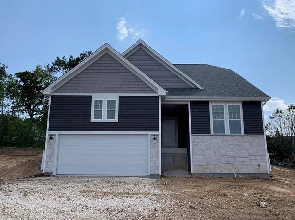 1027 Juniper LANE, Hartford, WI 53027