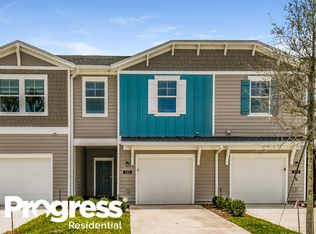582 Cherry Ridge Dr, Orange Park, FL 32065