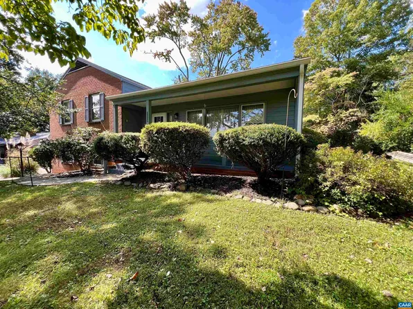 2225 Greenbrier Dr, Charlottesville, VA 22901