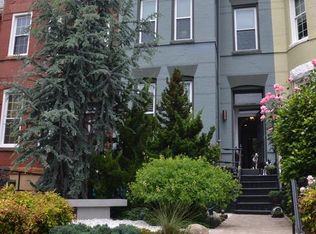 44 R St NE, Washington, DC 20002