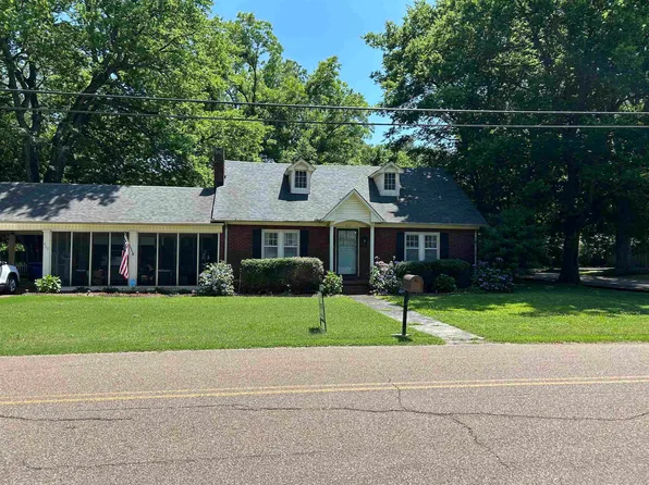 317 Sanford Ave, Covington, TN 38019