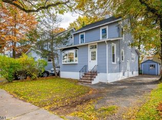 485 W 3rd Ave, Roselle, NJ 07203