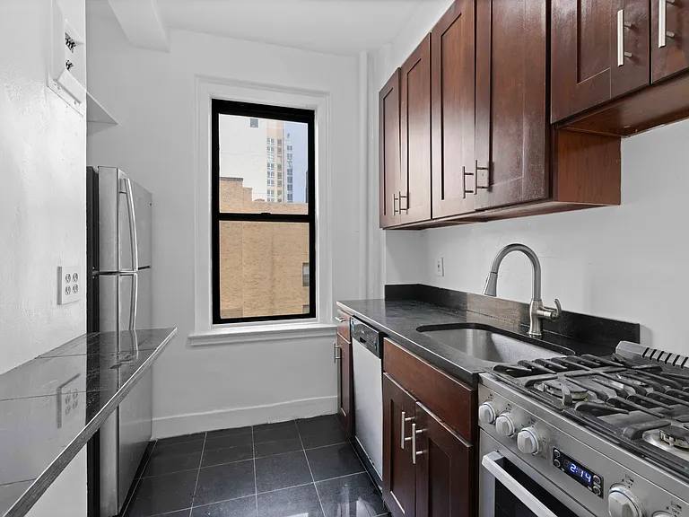 244 W 72nd St #7D — Photo 1