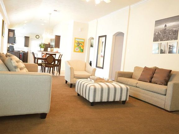 4th image of 2943 Chaplin Place Dr