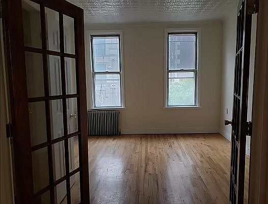 5th image of 328 19th St #2L