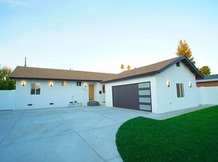 19219 Schoenborn St, Northridge, CA 91324