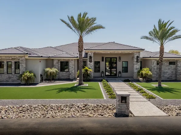 18147 W SAN JUAN Court, Litchfield Park, AZ 85340