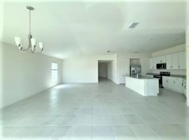 240 Summerlin Ln — Photo 7