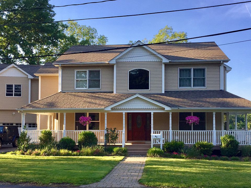 1st image of 27 Lakeview Dr