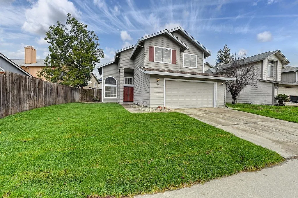 3921 Diane Dr photo 1