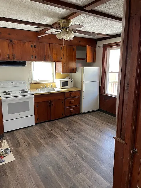 Kitchen - 10 1/2 Bentley St