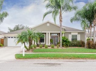 5233 Spectacular Bid Dr, Zephyrhills, FL 33544