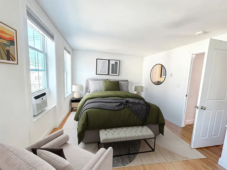 147 Everett St #2 — Photo 6