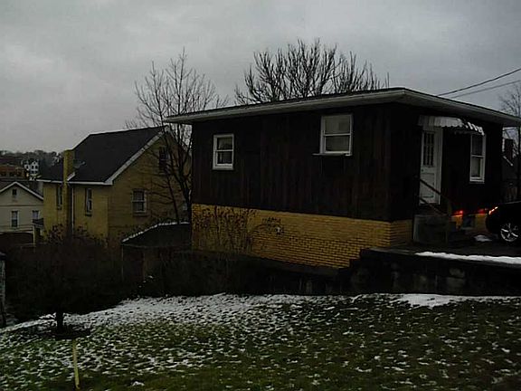4th image of 415 Westminster Ave