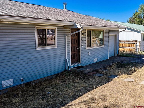 3rd image of 795 NW Cedar Avenue