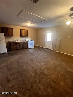 125 E Neosho St #B — Photo 4