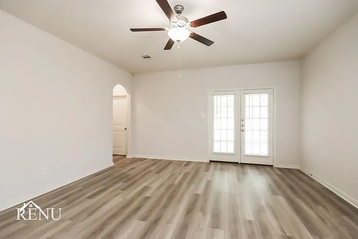 10482 Sweetwater Creek Dr — Photo 6
